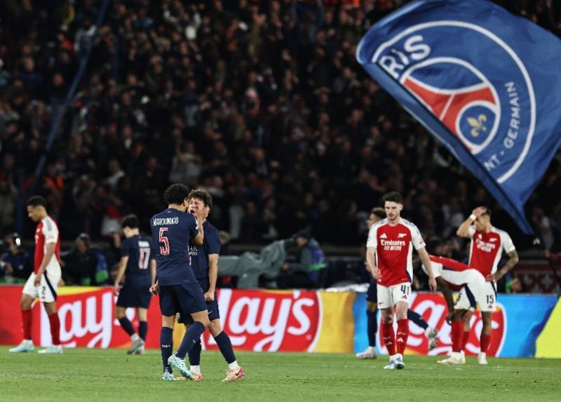 出小個陣容 出小個陣容