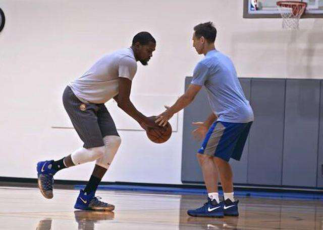 球迷的关注 球迷的关注