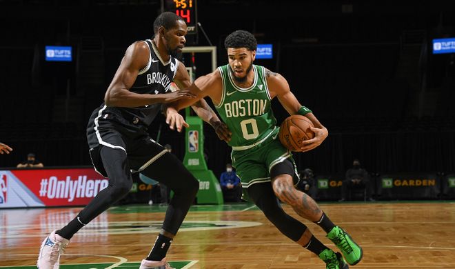 经在赛场上 经在赛场上