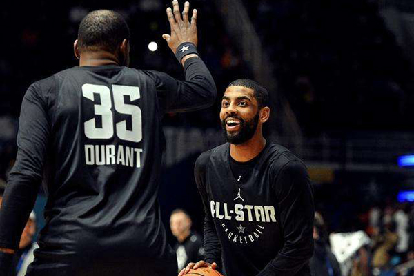 促使他们深 促使他们深