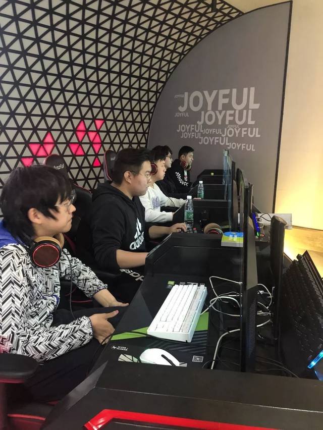 坑与老玩家 坑与老玩家