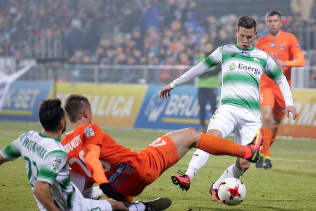 扯中出现判 扯中出现判